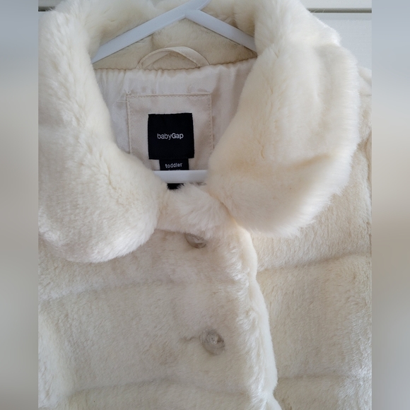 Faux fur coat for little girl - Picture 5 of 5